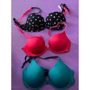 3 Victoria's Secret Bras, great condition Pink size 32B, Very Sexy 32C, more